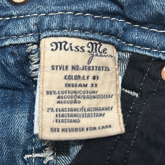 Miss Me Jeans - Picture 11 of 12
